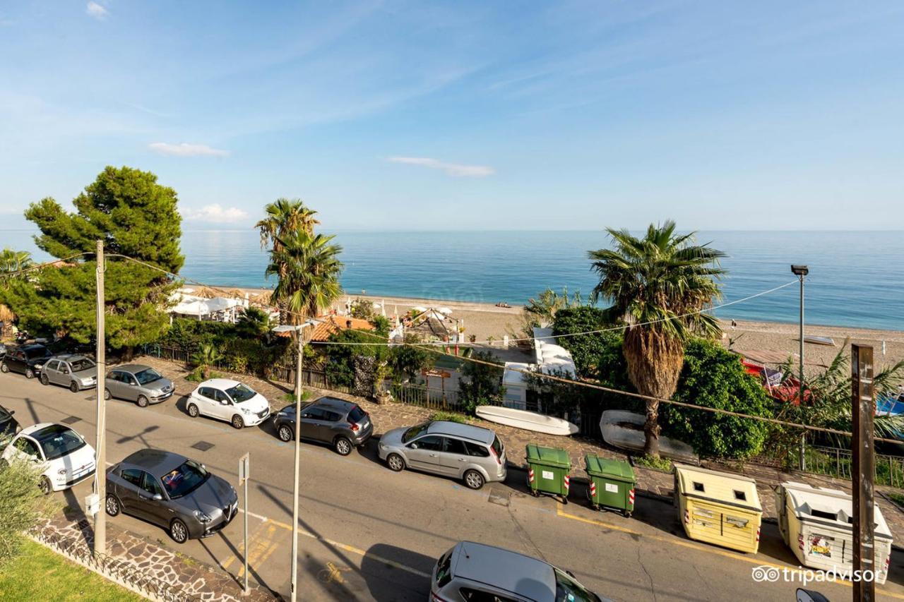 Taormina Hotel Calipso Mazzeo Exterior foto